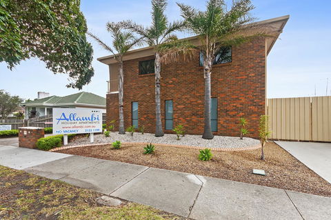 Allambi Holiday Apartments - Tourism Brisbane 5
