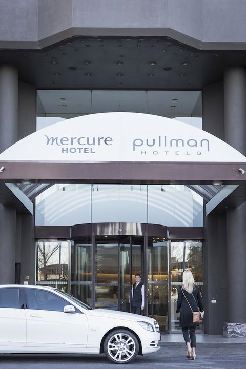 Mercure Melbourne Albert Park - Brisbane Tourism 1