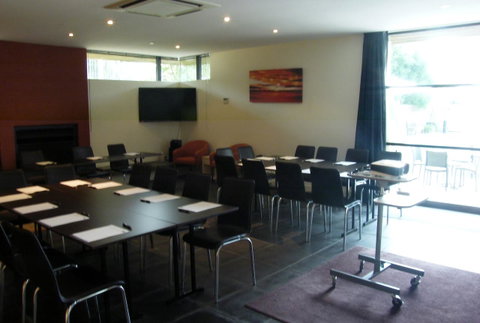 Phillip Island Apartments - Brisbane Tourism 16