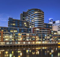 Waterfront Melbourne Apartments - Tourism Brisbane