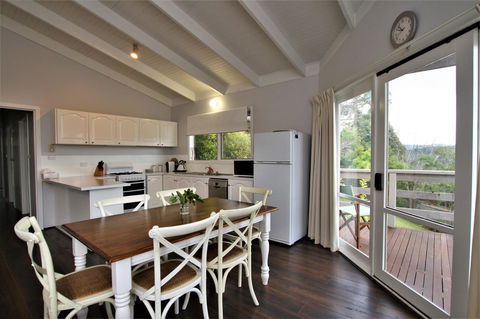 Hamptons In Healesville - Tourism Brisbane 4