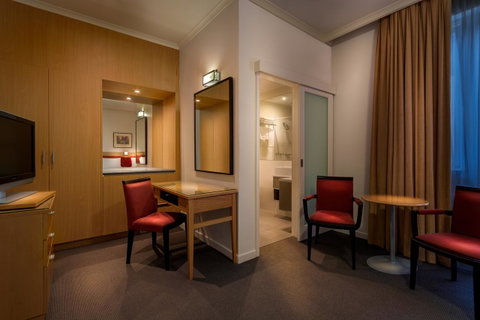 BEST WESTERN PLUS Travel Inn - Brisbane Tourism 38