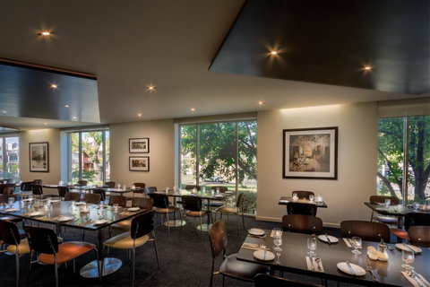 BEST WESTERN PLUS Travel Inn - Brisbane Tourism 12