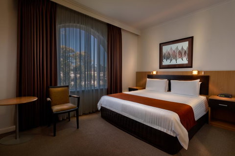 BEST WESTERN PLUS Travel Inn - Brisbane Tourism 24