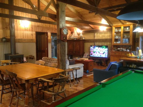 Mud Hollow Barn - Brisbane Tourism 7