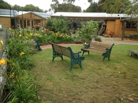 Mud Hollow Barn - Brisbane Tourism 0