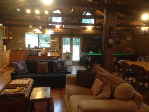 Mud Hollow Barn - Brisbane Tourism 10