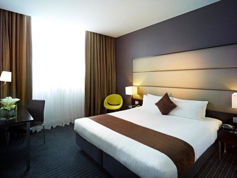 Rendezvous Hotel Melbourne - Brisbane Tourism 21