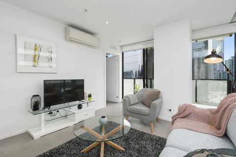 Complete Host Tiara Apartments - Brisbane Tourism 40
