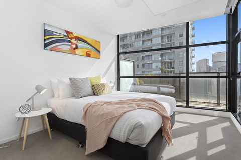 Complete Host Tiara Apartments - Brisbane Tourism 24