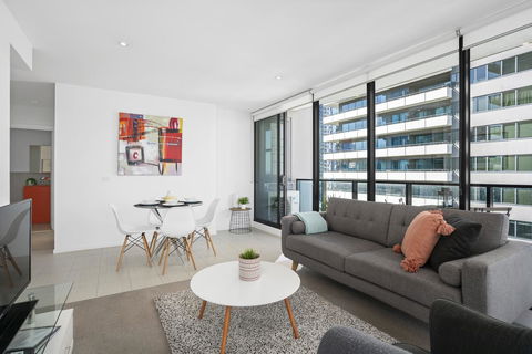 Complete Host Tiara Apartments - Brisbane Tourism 18