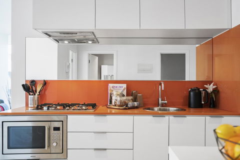 Complete Host Tiara Apartments - Brisbane Tourism 2