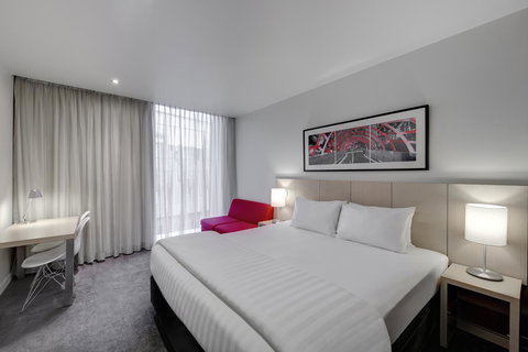 Travelodge Hotel Melbourne Docklands - Tourism Brisbane 0