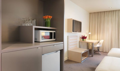 Travelodge Hotel Melbourne Docklands - Tourism Brisbane 13