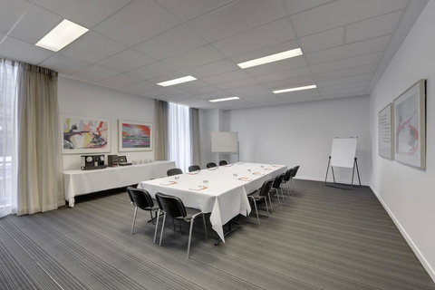 Travelodge Hotel Melbourne Docklands - Tourism Brisbane 24