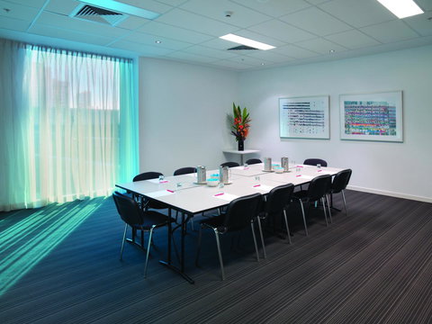 Travelodge Hotel Melbourne Docklands - Tourism Brisbane 22