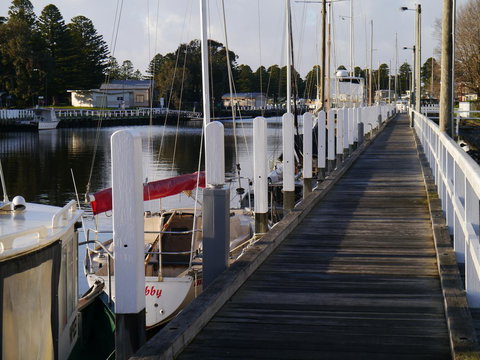 Eastern Beach Holiday Units - Brisbane Tourism 10