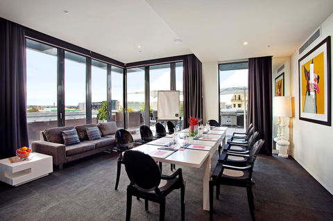 The Cullen Melbourne - Art Series - Brisbane Tourism 21
