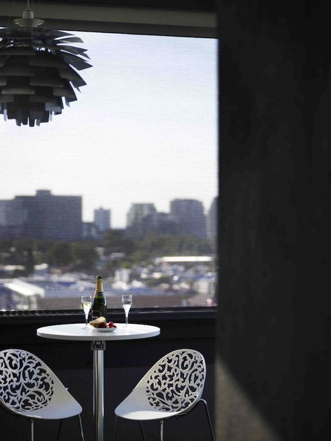 The Cullen Melbourne - Art Series - Brisbane Tourism 40