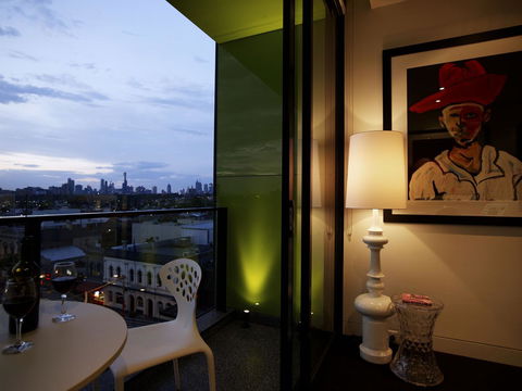 The Cullen Melbourne - Art Series - Brisbane Tourism 14