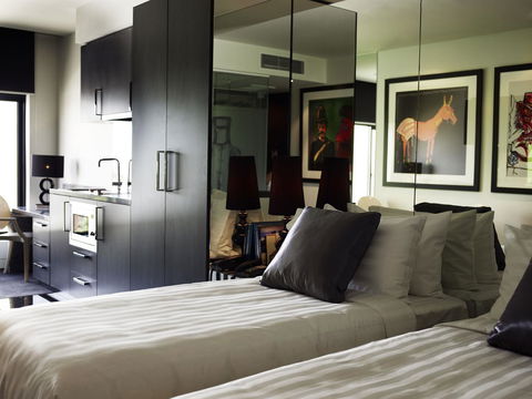 The Cullen Melbourne - Art Series - Brisbane Tourism 18