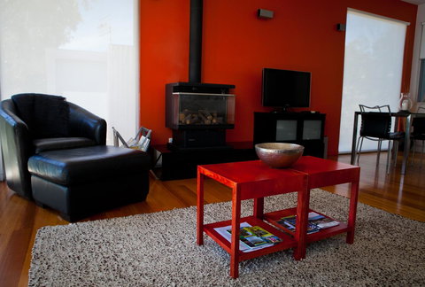 Battery Cove Beach Front Apartment - Brisbane Tourism 10