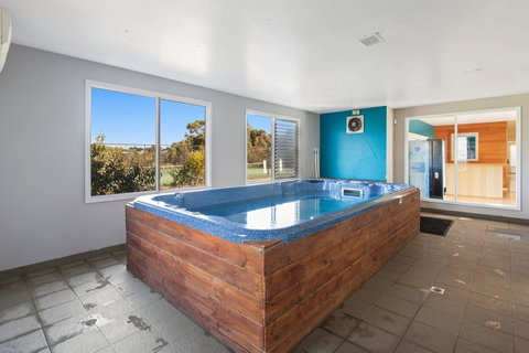 Rural 5 Star Villa\'s With Resort Amenities - Brisbane Tourism 19
