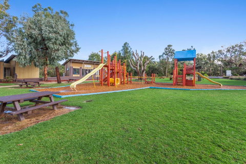 Rural 5 Star Villa\'s With Resort Amenities - Brisbane Tourism 21