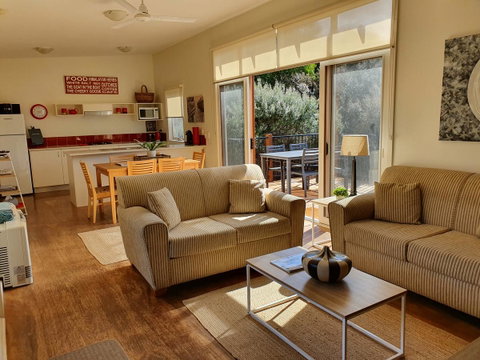Rural 5 Star Villa\'s With Resort Amenities - Brisbane Tourism 2