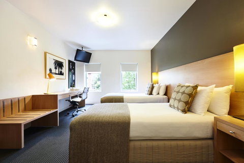 Saint Kilda Beach Hotel - Formerly Rydges St Kilda - Brisbane Tourism 9
