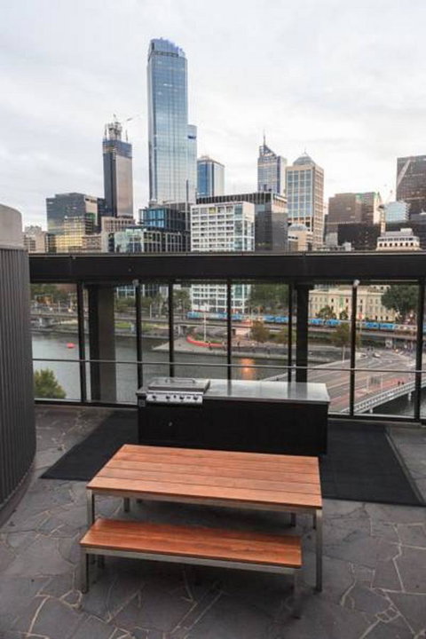 Mono Apartments On Freshwater Place - Brisbane Tourism 34