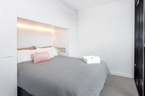 Modern Apartment In The Heart Of St Kilda - Tourism Brisbane 11