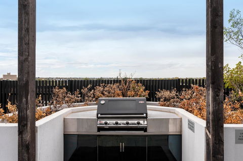 Modern Apartment In The Heart Of St Kilda - Tourism Brisbane 20