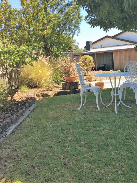 The Cosy Bungalow - Tourism Brisbane 15