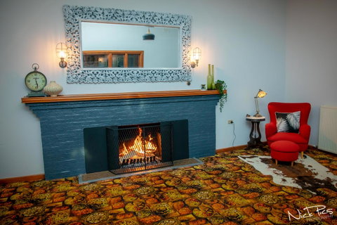 Amara Springs Guest House - Brisbane Tourism 9