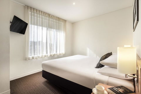 Ibis Melbourne Hotel And Apartments - Tourism Brisbane 14