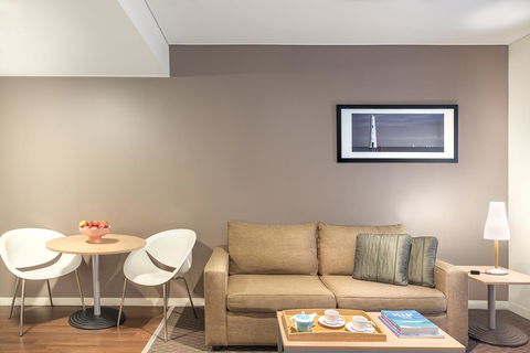 Ibis Melbourne Hotel And Apartments - Tourism Brisbane 16