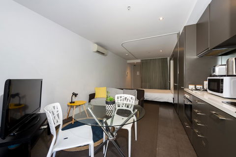 Amazing Accommodations : South Yarra - Tourism Brisbane 16