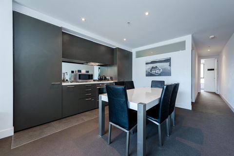 Amazing Accommodations : South Yarra - Tourism Brisbane 43