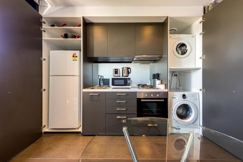 Amazing Accommodations : South Yarra - Tourism Brisbane 31