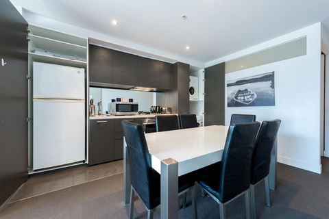 Amazing Accommodations : South Yarra - Tourism Brisbane 42
