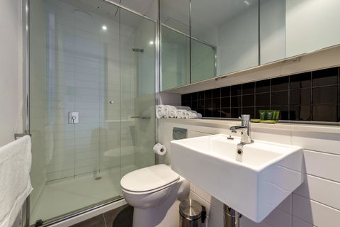 Amazing Accommodations : South Yarra - Tourism Brisbane 30