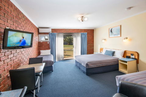 Torquay Tropicana Motel - Tourism Brisbane 2