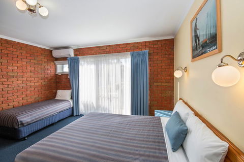 Torquay Tropicana Motel - Tourism Brisbane 26