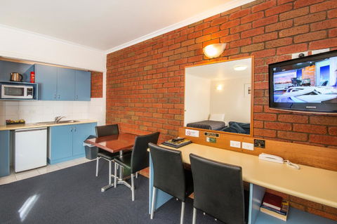 Torquay Tropicana Motel - Tourism Brisbane 22