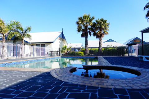 Torquay Tropicana Motel - Tourism Brisbane 12