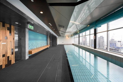 Auguste, Melbourne CBD Private Accommodation With Parking - Brisbane Tourism 3