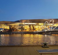Signature Waterfront Apartments - Tourism Brisbane