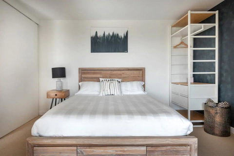 BestView St Kilda Spectacular Sunset Hideaway - Boutique Self-contained Luxury Apartment - Brisbane Tourism 13