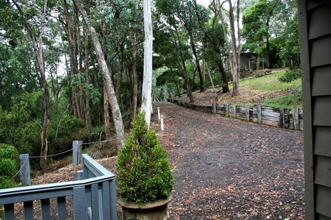 Tangenong Cottages - Brisbane Tourism 19